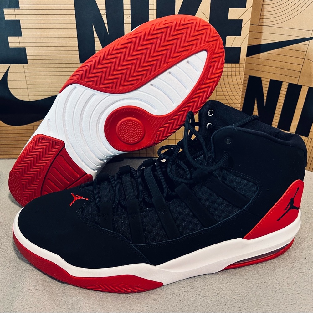 Jordan Max Aura Black/Red Size 13 NIB NO LID